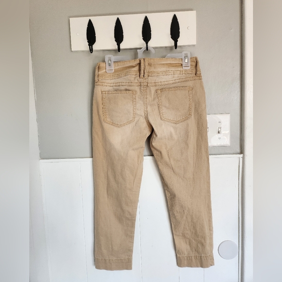 Mudd Khaki Capri pants size 7 - Picture 6 of 6